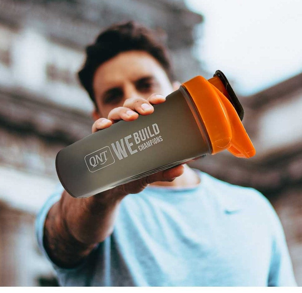 QNT Protein Shaker Bottle - 700 ml
